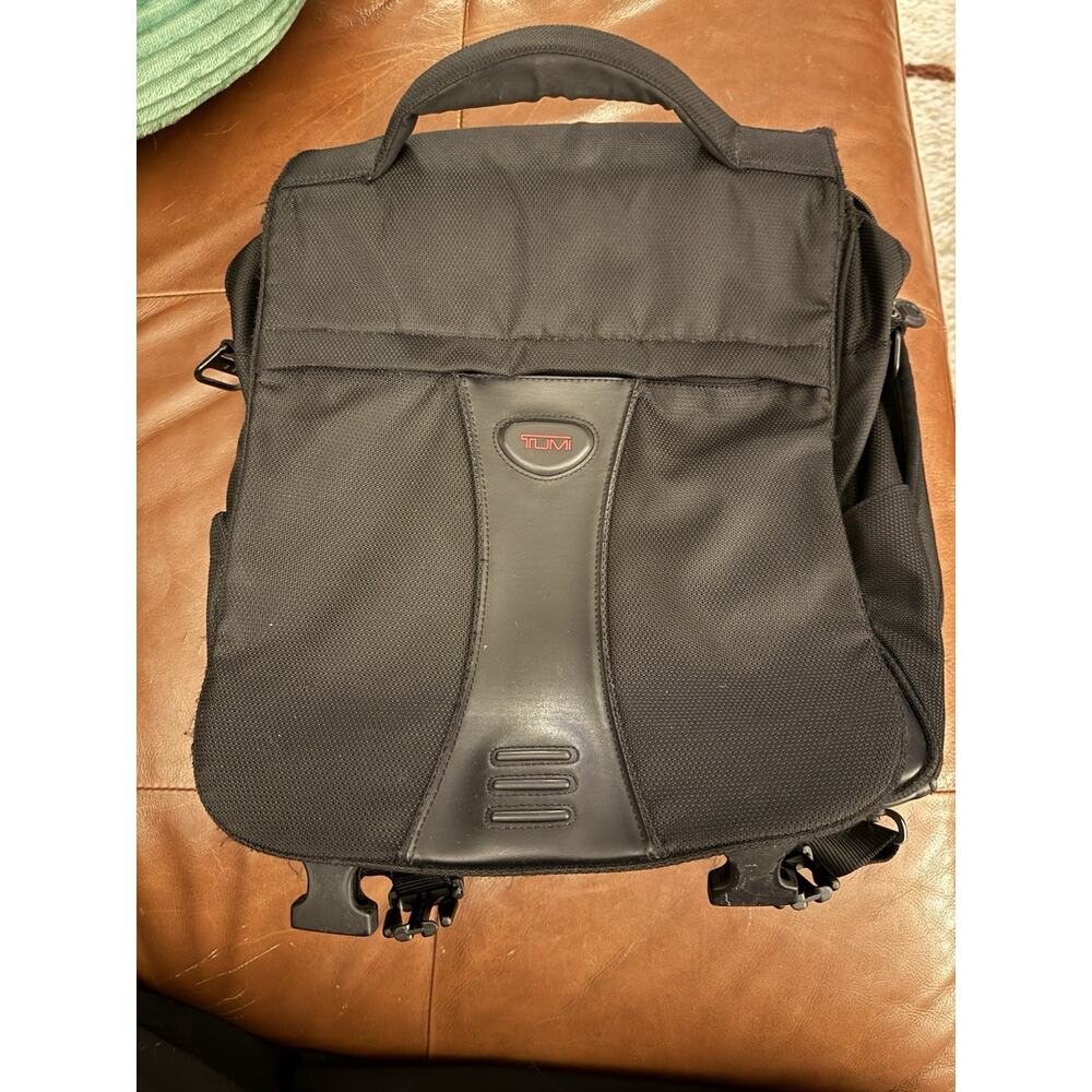 TUMI TECH BLACK BACKPACK LAPTOP CARRIER MESSENGER TRAVEL BAG